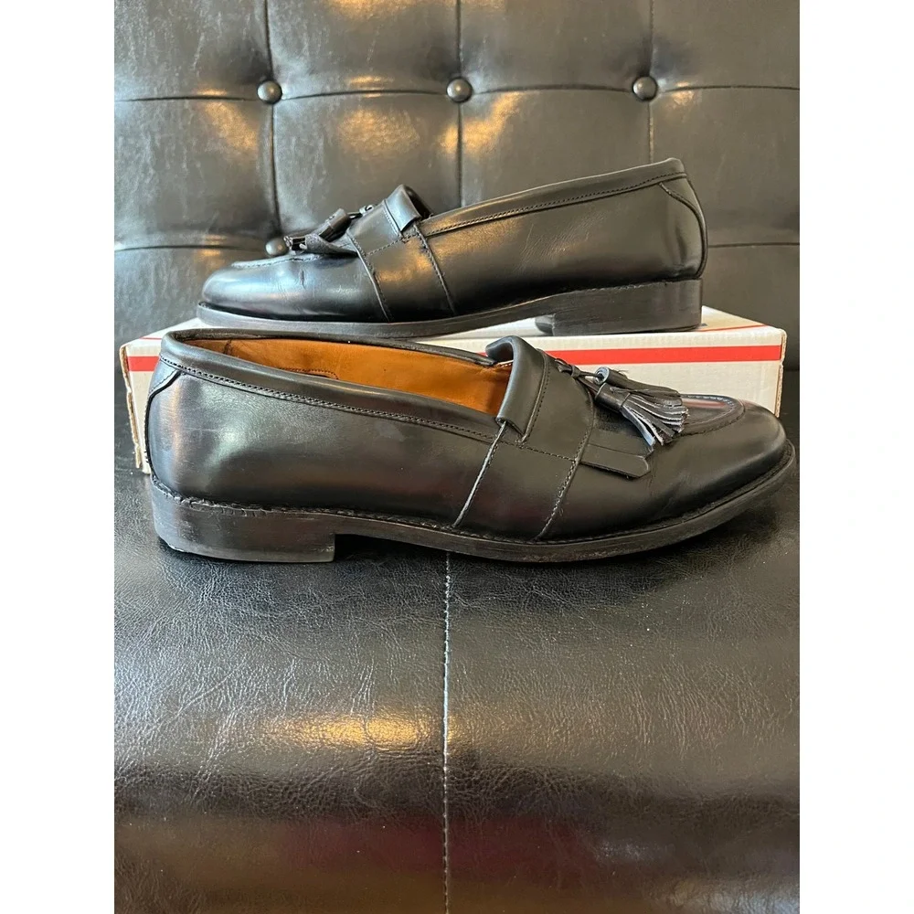 Allen Edmonds Newport‎ Black Leather Kiltie Tassel Loafers